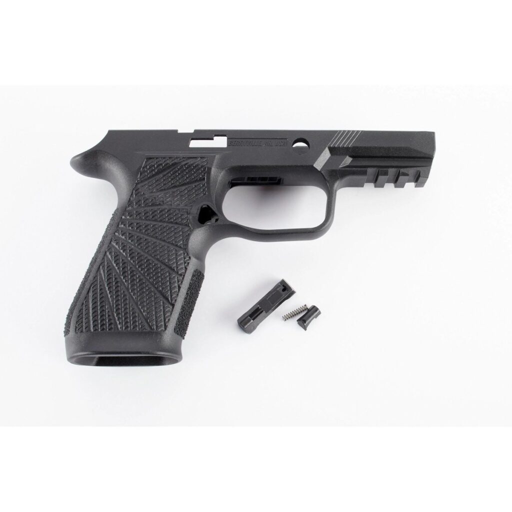 A picture of https3A2F2Fmedia.chattanoogashooting.com2Fimages2Fproduct2FWC320C2SB2FWC320C2ST1 3 with USA Gun Store