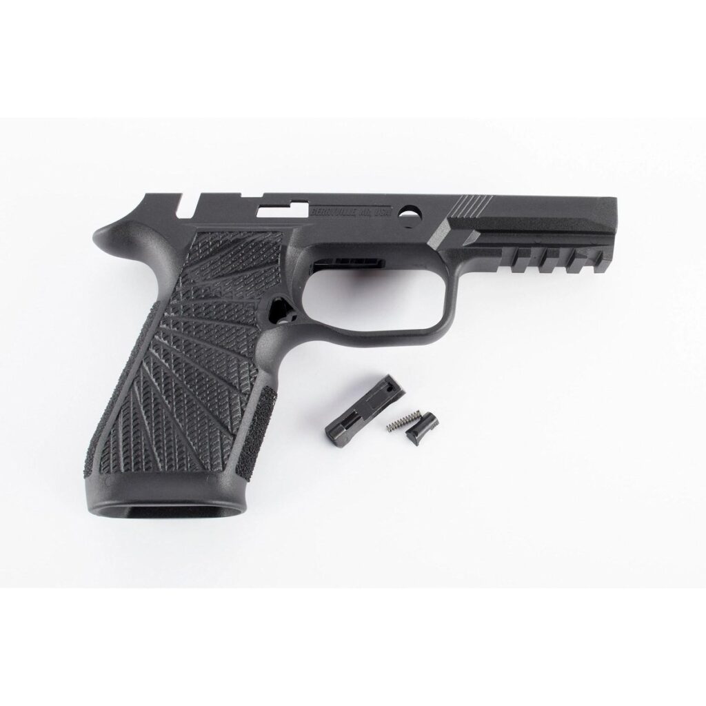 A picture of https3A2F2Fmedia.chattanoogashooting.com2Fimages2Fproduct2FWC320CMB2FWC320CMB with USA Gun Store