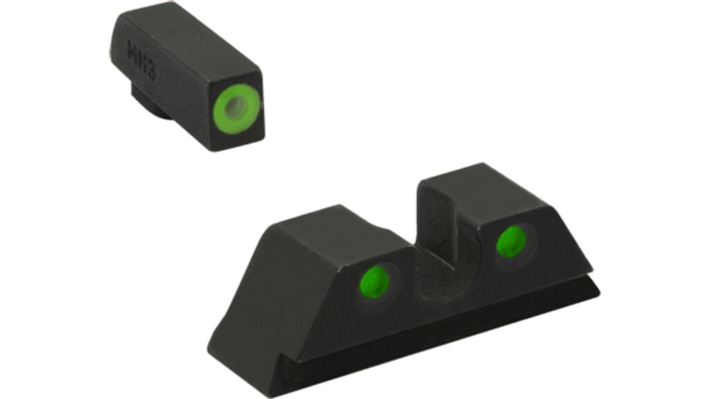 A picture of https3A2F2Fmedia.chattanoogashooting.com2Fimages2Fproduct2FMK4176631112Fgreengreen 15 with USA Gun Store