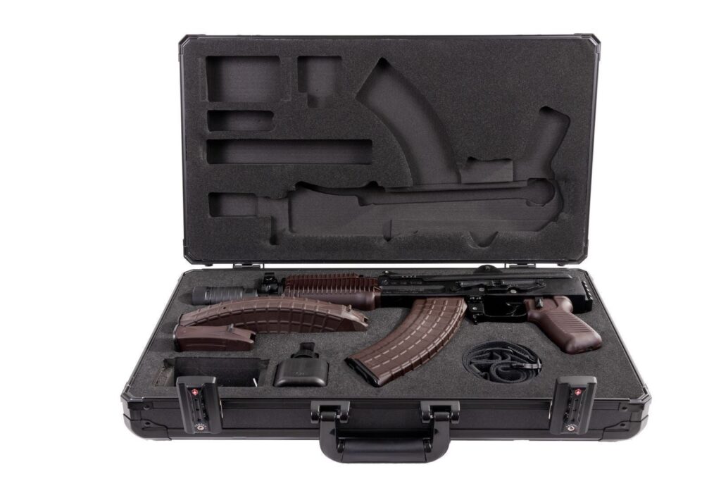 A picture of 0013296 arsenal sam7k ak pistol 762x39mm plum us furniture 30rd mag hard case with USA Gun Store